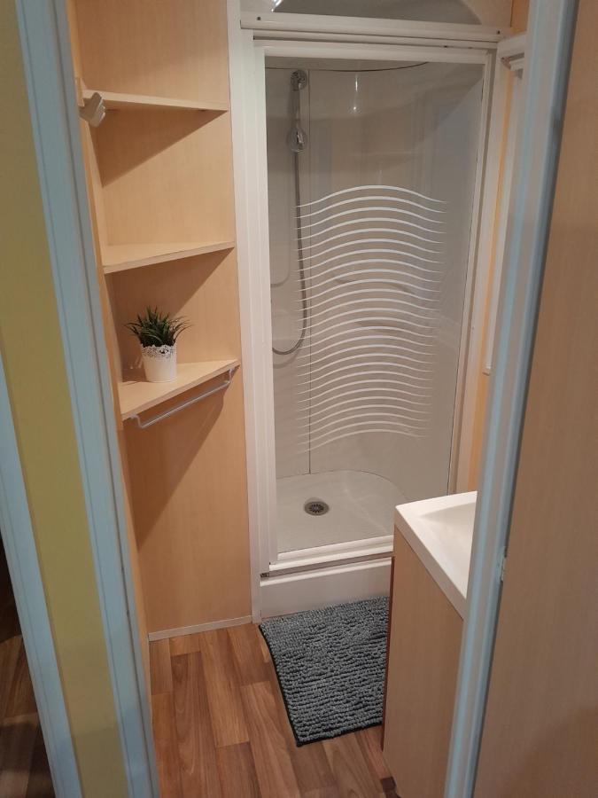 Location Mobil-Home Le Parc Des Roches Saint-Cheron Ngoại thất bức ảnh